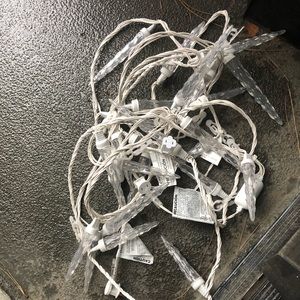 2 Strings of 12 cool blue icicle lights